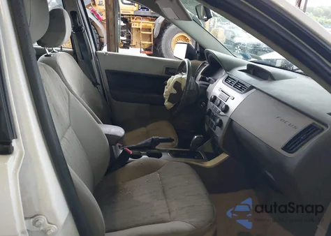 2011 Ford Focus Se z USA, uszkodzony, nr VIN 1FAHP3FN2BW121234